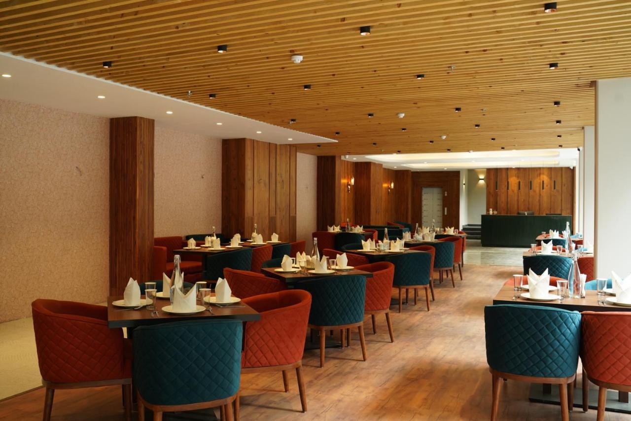 Arnisa Kasauli - A Boutique Hotel Екстериор снимка
