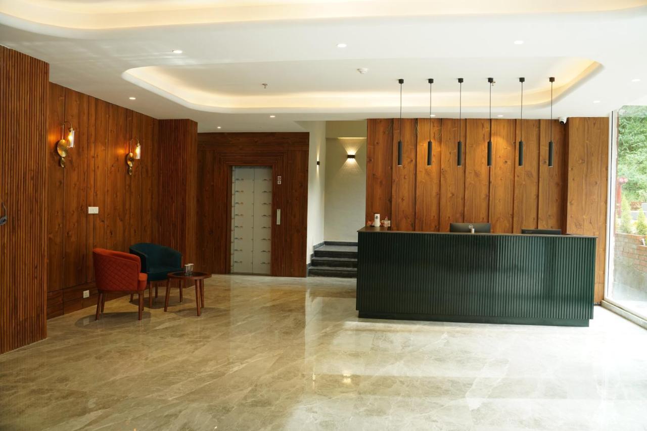 Arnisa Kasauli - A Boutique Hotel Екстериор снимка