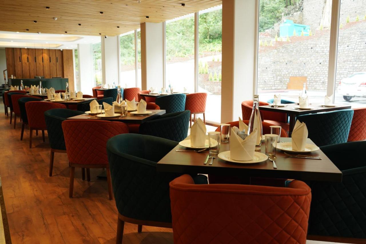Arnisa Kasauli - A Boutique Hotel Екстериор снимка