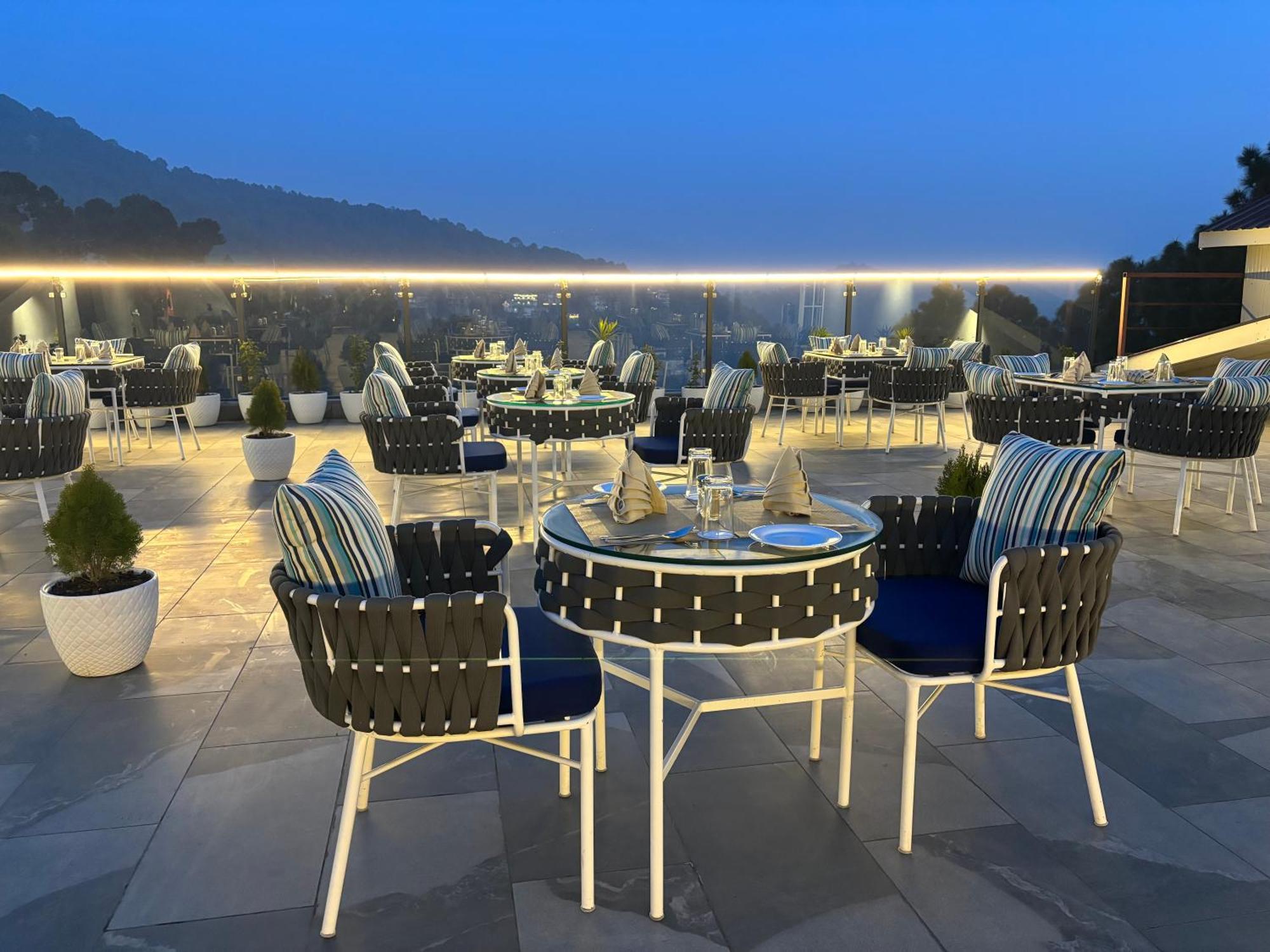 Arnisa Kasauli - A Boutique Hotel Екстериор снимка