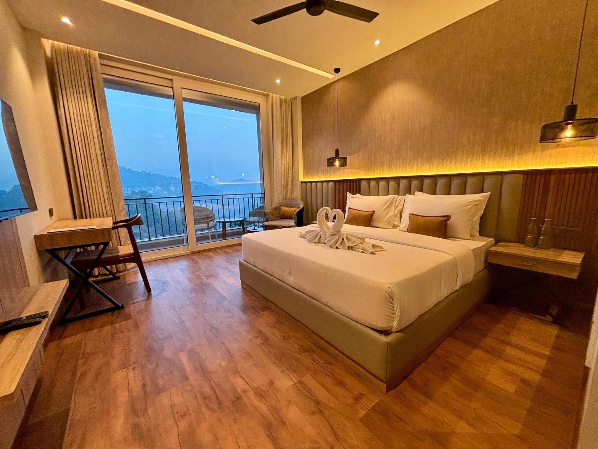 Arnisa Kasauli - A Boutique Hotel Екстериор снимка