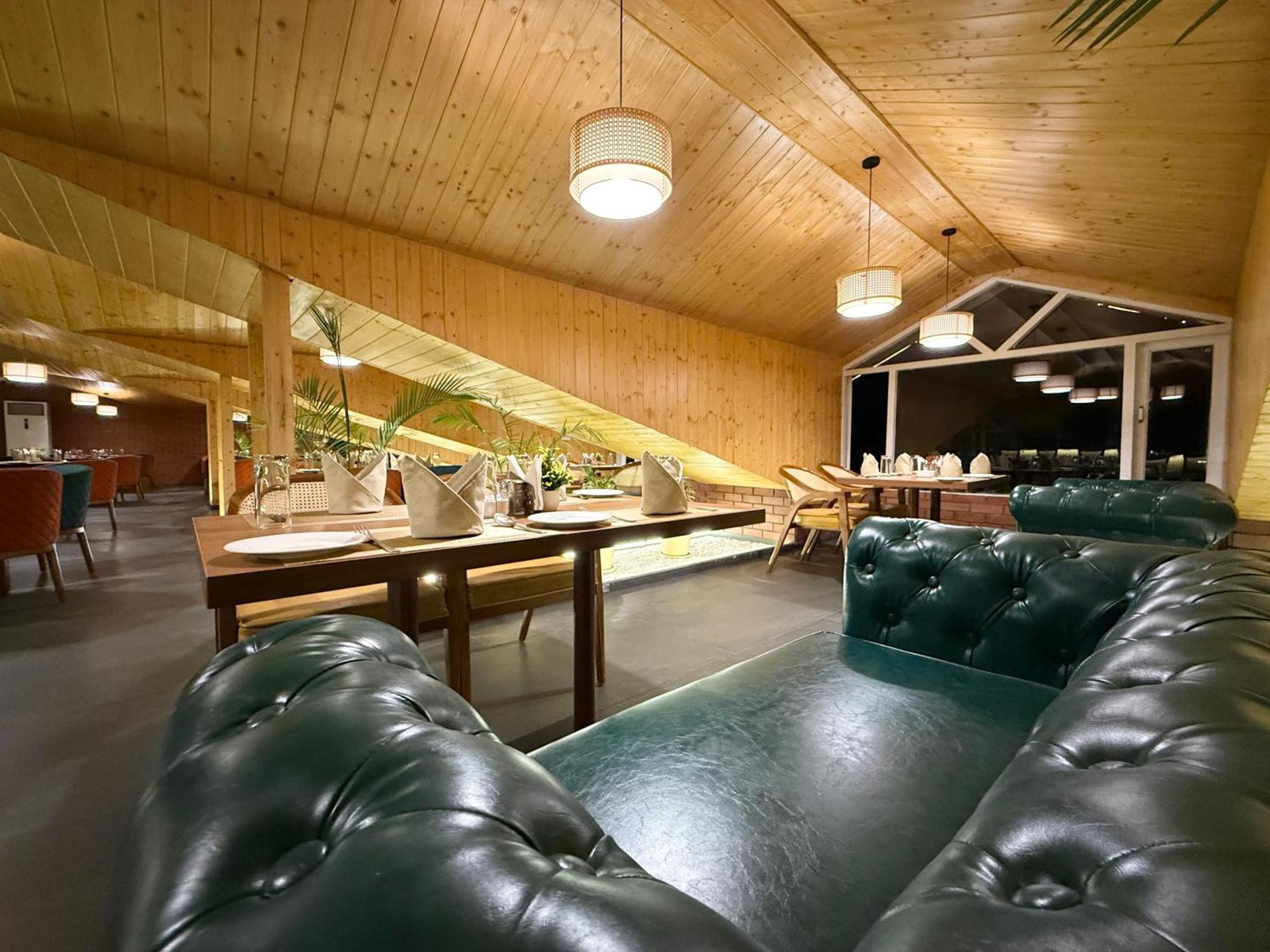 Arnisa Kasauli - A Boutique Hotel Екстериор снимка